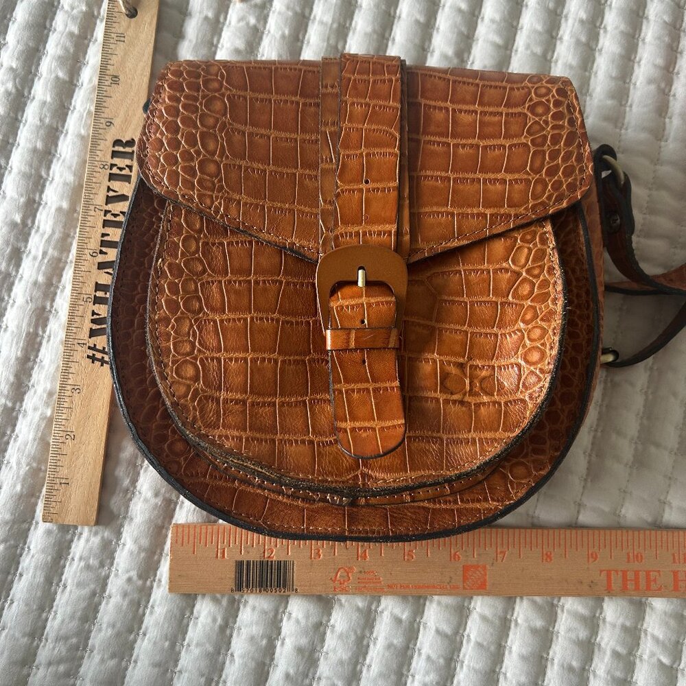 PATRICIA NASH - cross body leather - like new